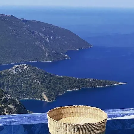 Mavi Ve Yesilin Sonsuz Tonu